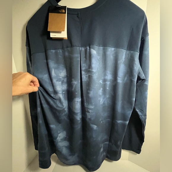 The North Face Flash-Dry Women's Printed Dawndream Long Sleeve Shirt - Picture 6 of 16